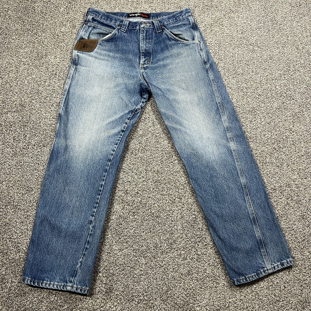 Wrangler Men's Faded Blue Relaxed Straight Jeans